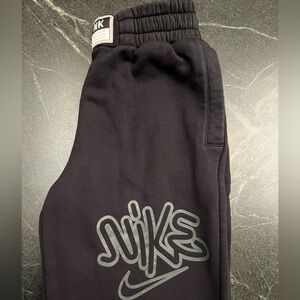 Nike Black Sweatpants - Youth M - Silver Logo